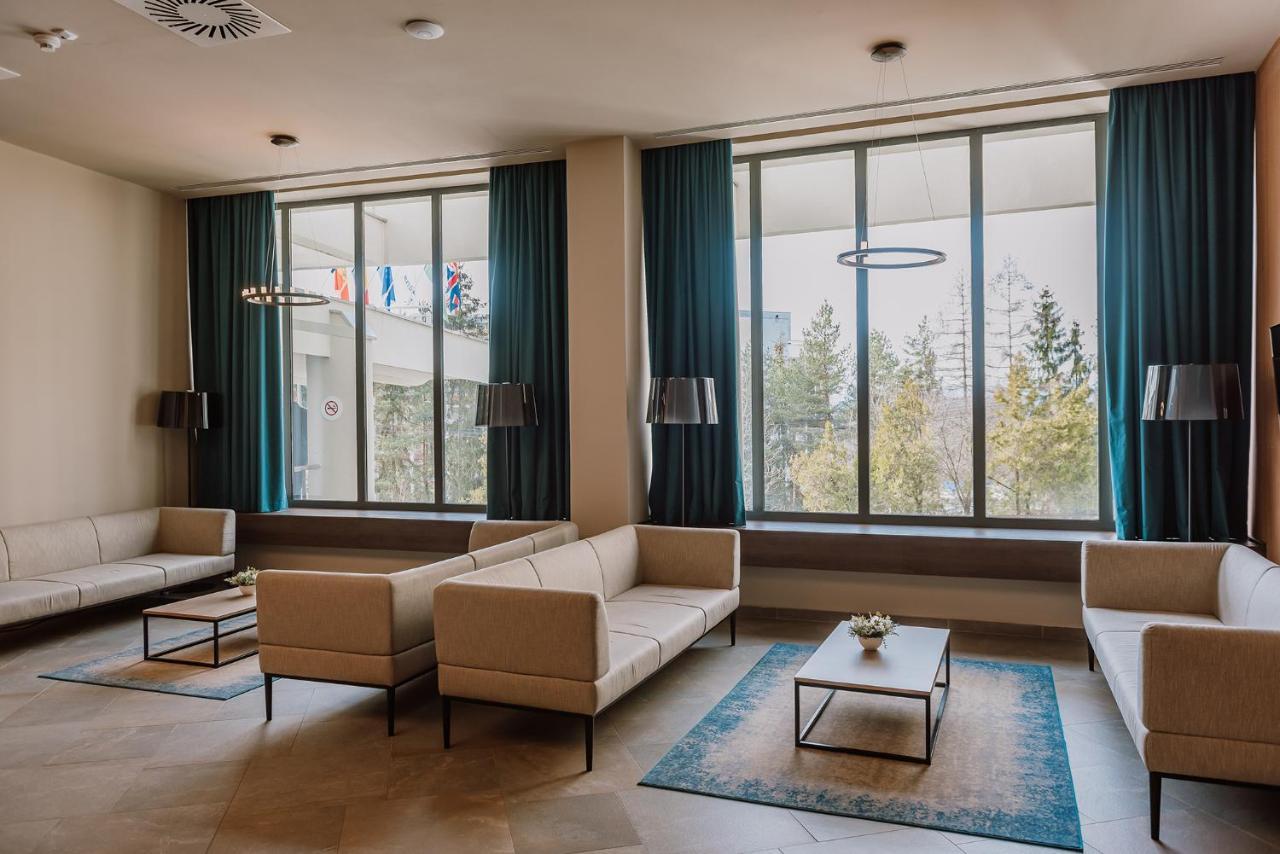 Hotel Ensana Ursina à Sovata Extérieur photo